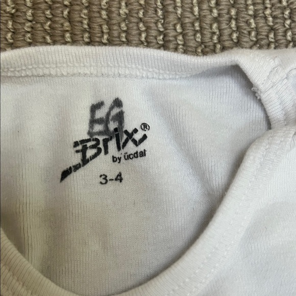 H&M Kids White Long Sleeve Tee - Picture 2 of 6